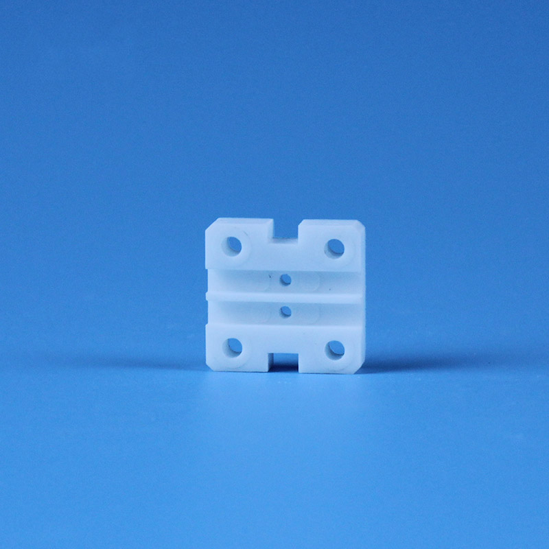Những vấn đề cần được chú ý đến khi thiêu kết gốm sứ zirconia?